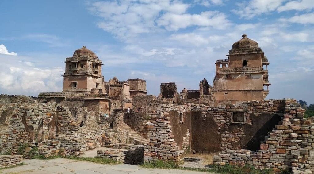 Rana Kumbha Palace tourist places Udaipur in 2025
